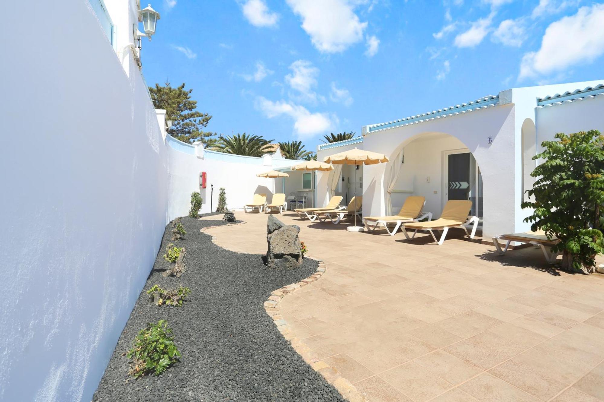 Neptuno Bungalows - Adults Only Corralejo Extérieur photo